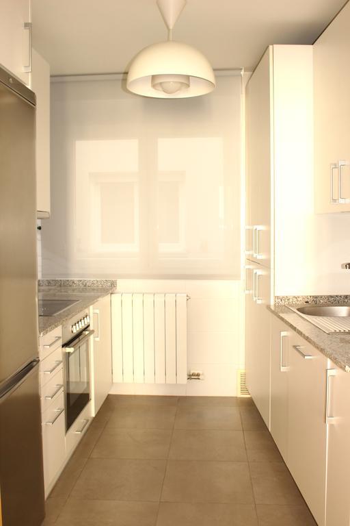 Aloha Apartamentos Pamplona Værelse billede